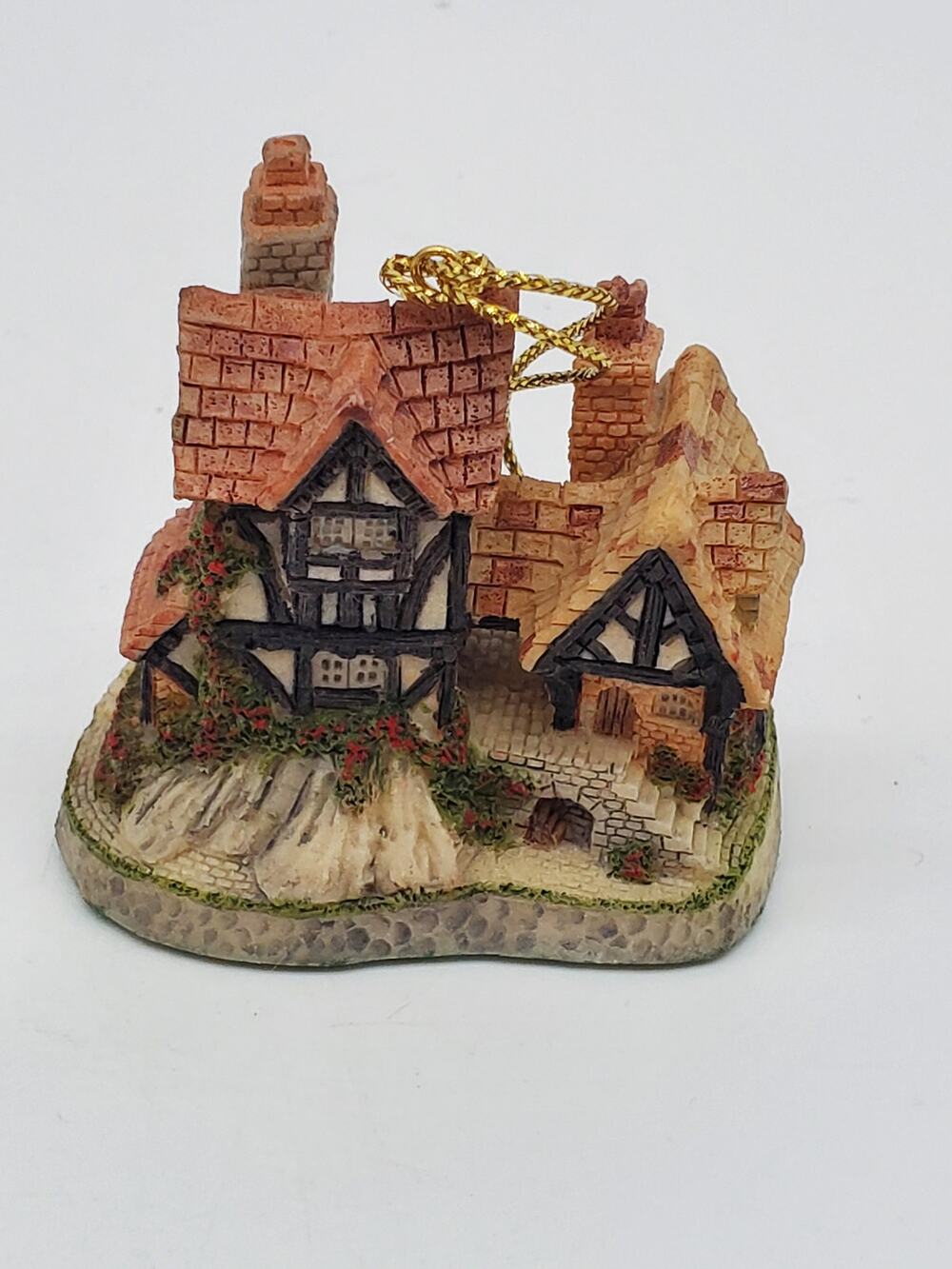 Ornament -  Will O Wisp - David Winter Cottages